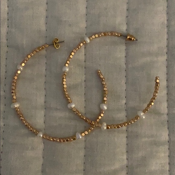 Hoop Earrings - Picture 1 of 4